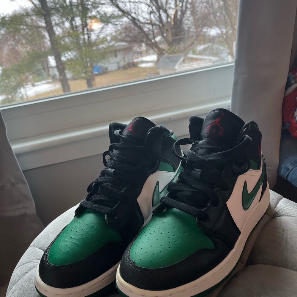 Nike Jordan 1 - Picture 3 of 3